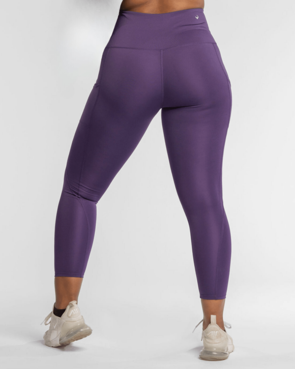 Snowtrends Purple High-Waist Pocket Leggings – Stylish & Functional